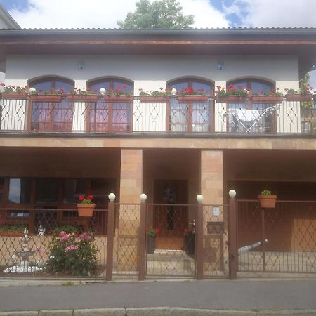 Villa Barrandov Pokoj 3 Prague Luaran gambar