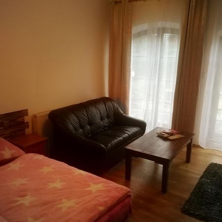 Villa Barrandov Pokoj 3 Prague Luaran gambar